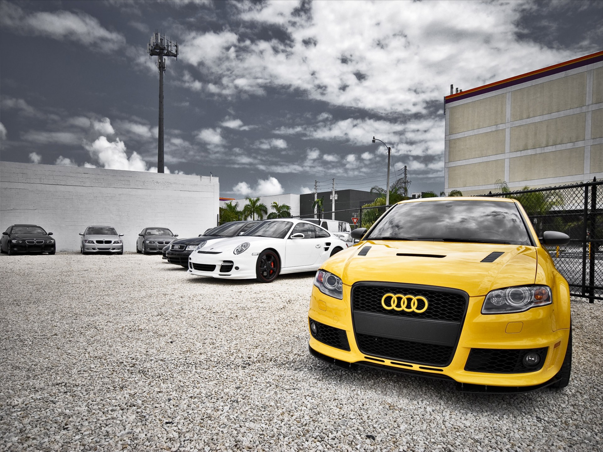 audi auto costruire giallo