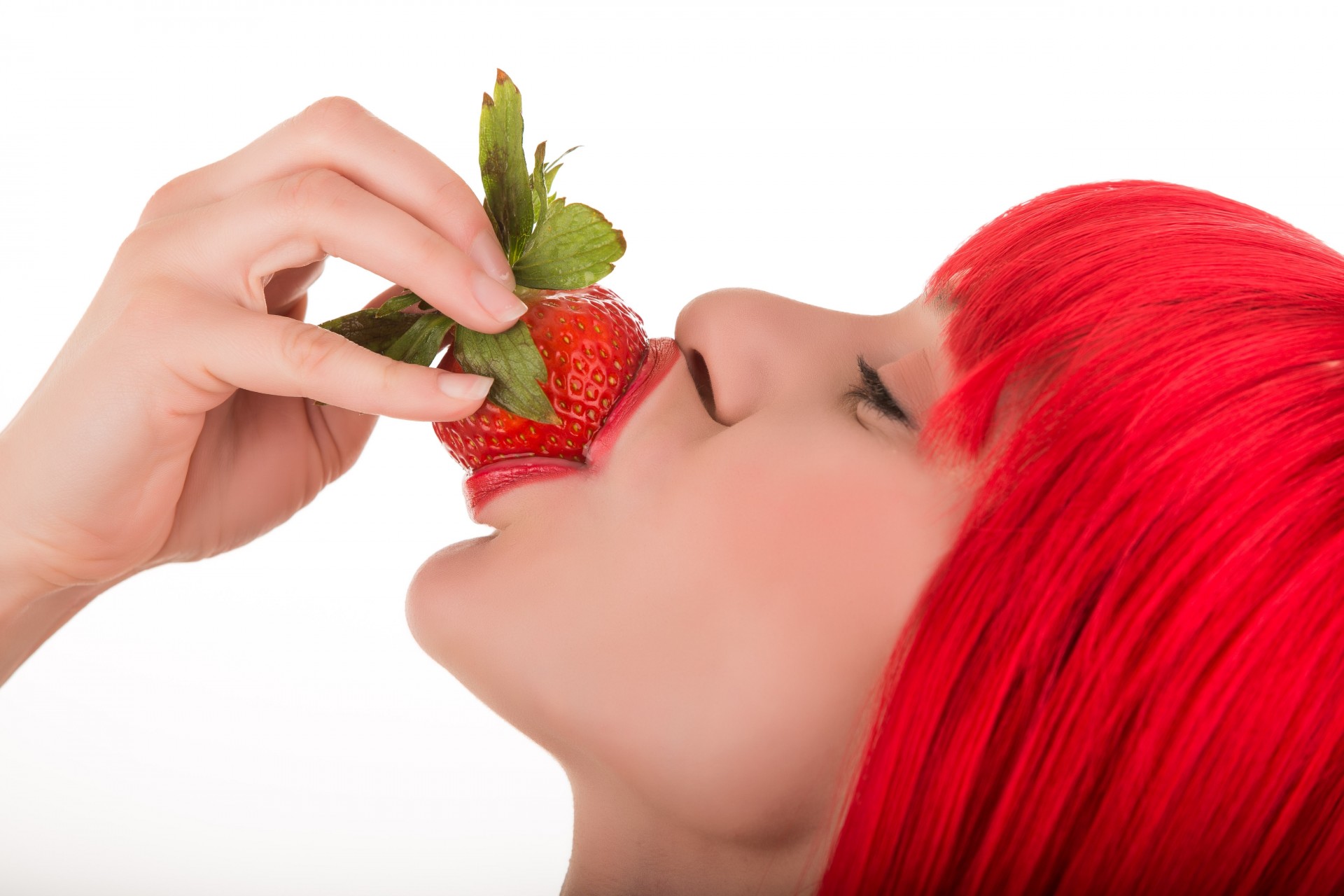 fraise cheveux rouges baie