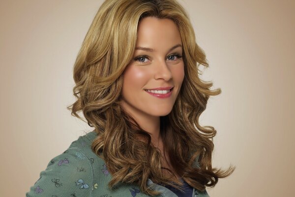 Famous blonde Elizabeth Banks