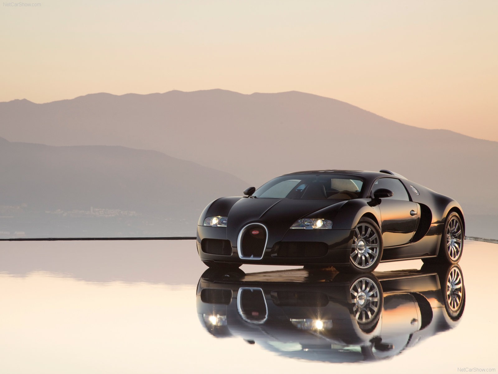 bugatti negro blanco