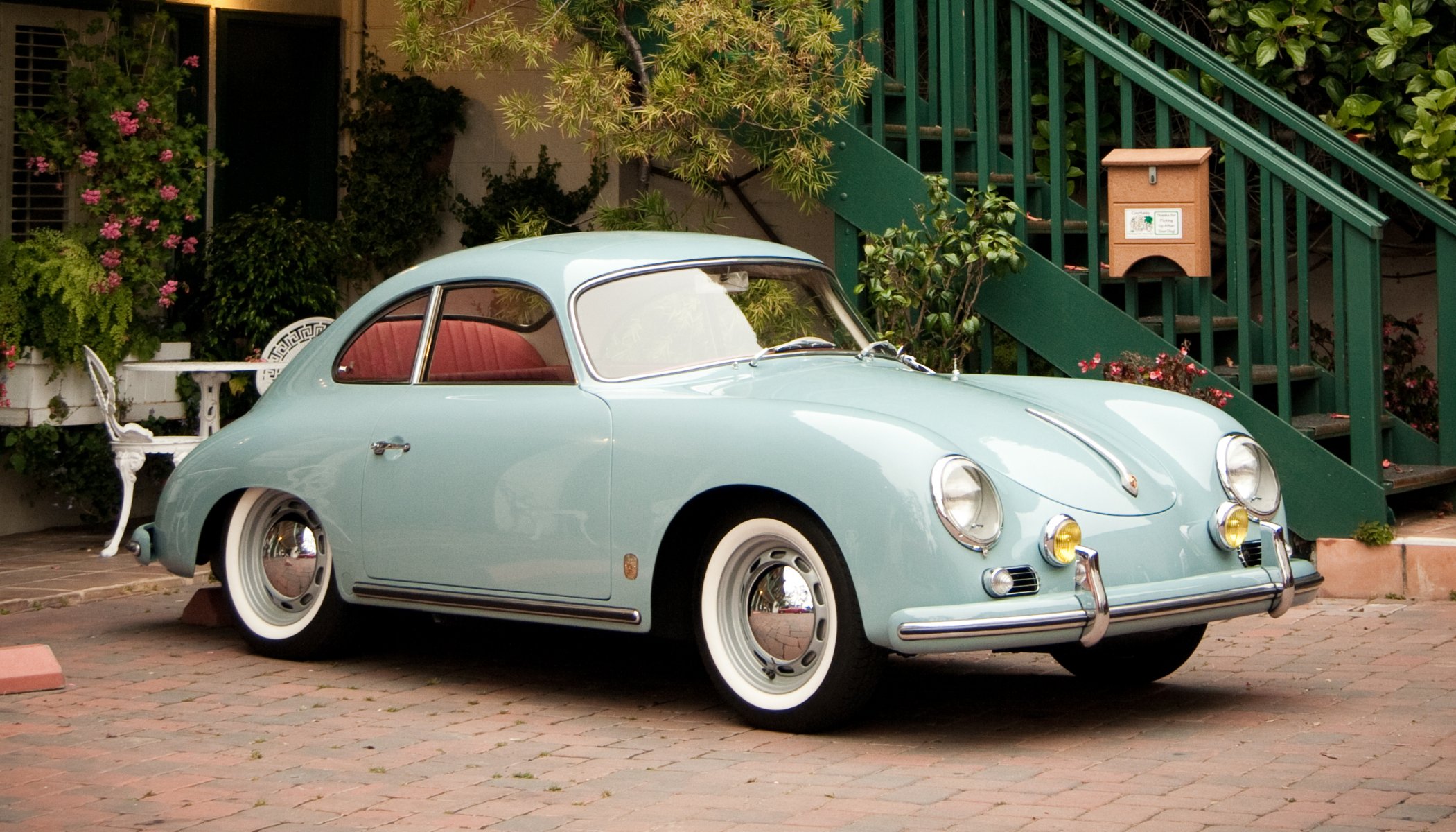 porsche coupé bleu porsche bleu