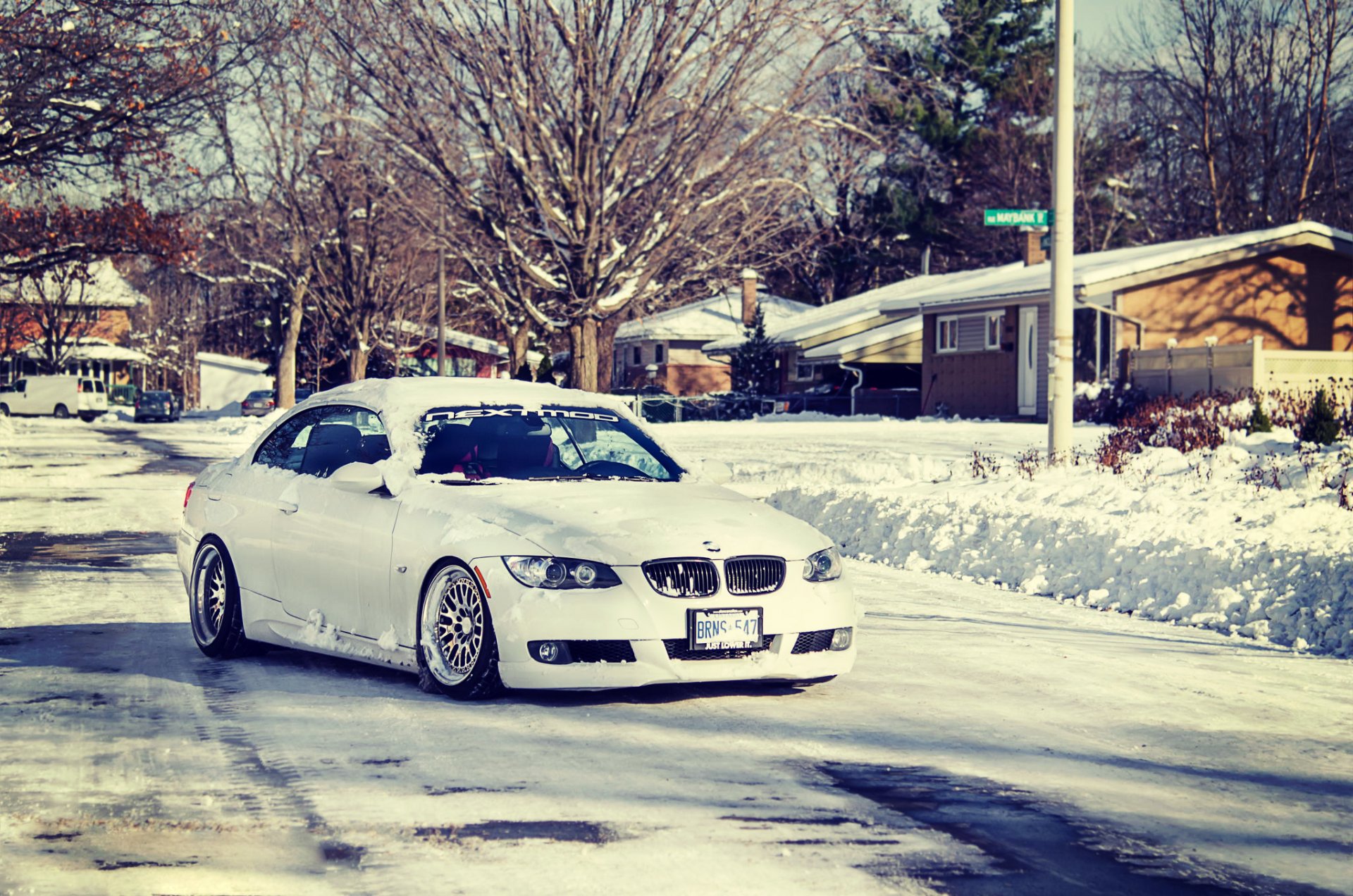 bmw przeciwnie do ruchu wskazówek zegara 335i 3series e93 pozycja stanceworks droga śnieg zima