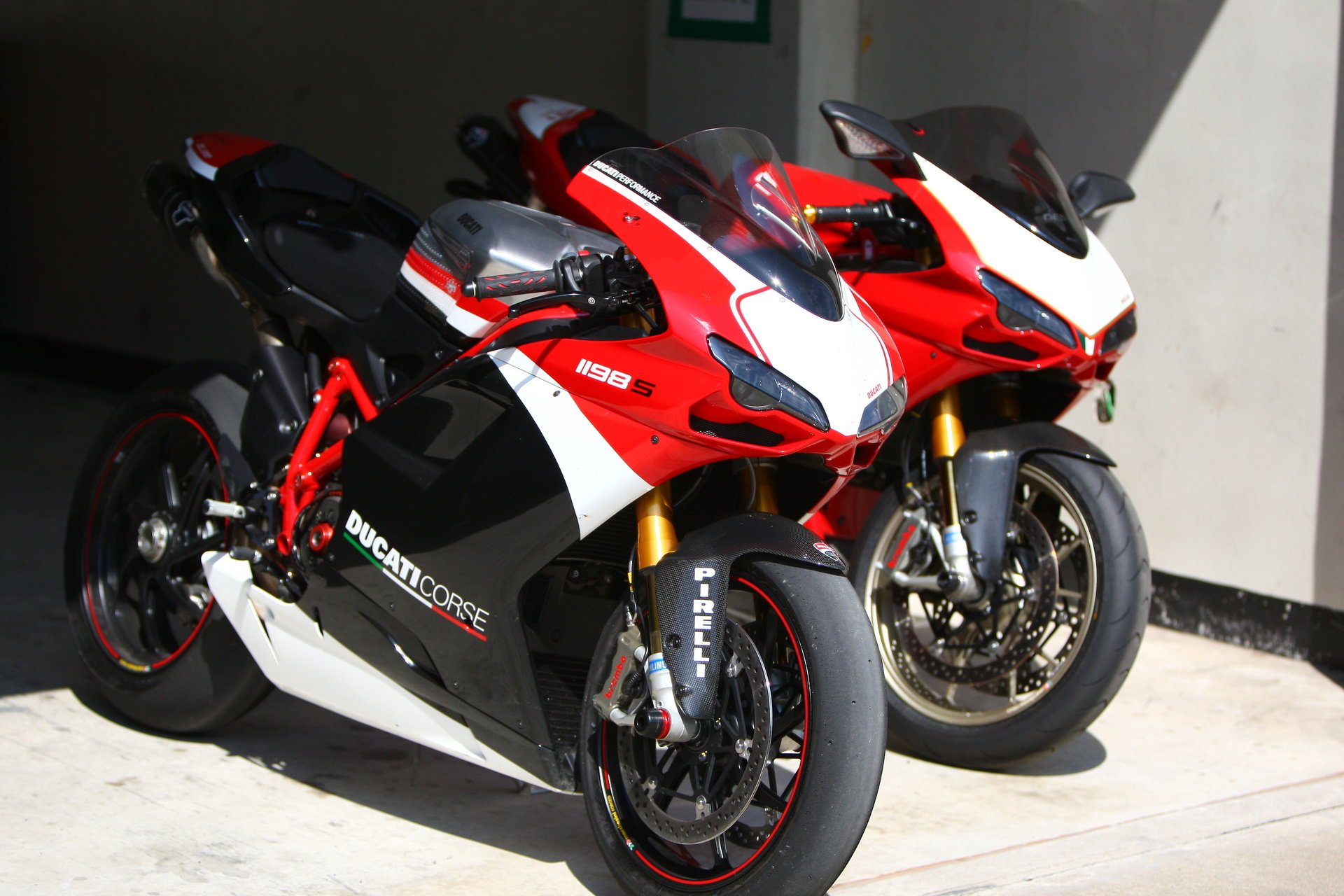 tricolore ducati 1198s sportbike ducati rosso sportbike motocykl moto czerwony projekt włochy