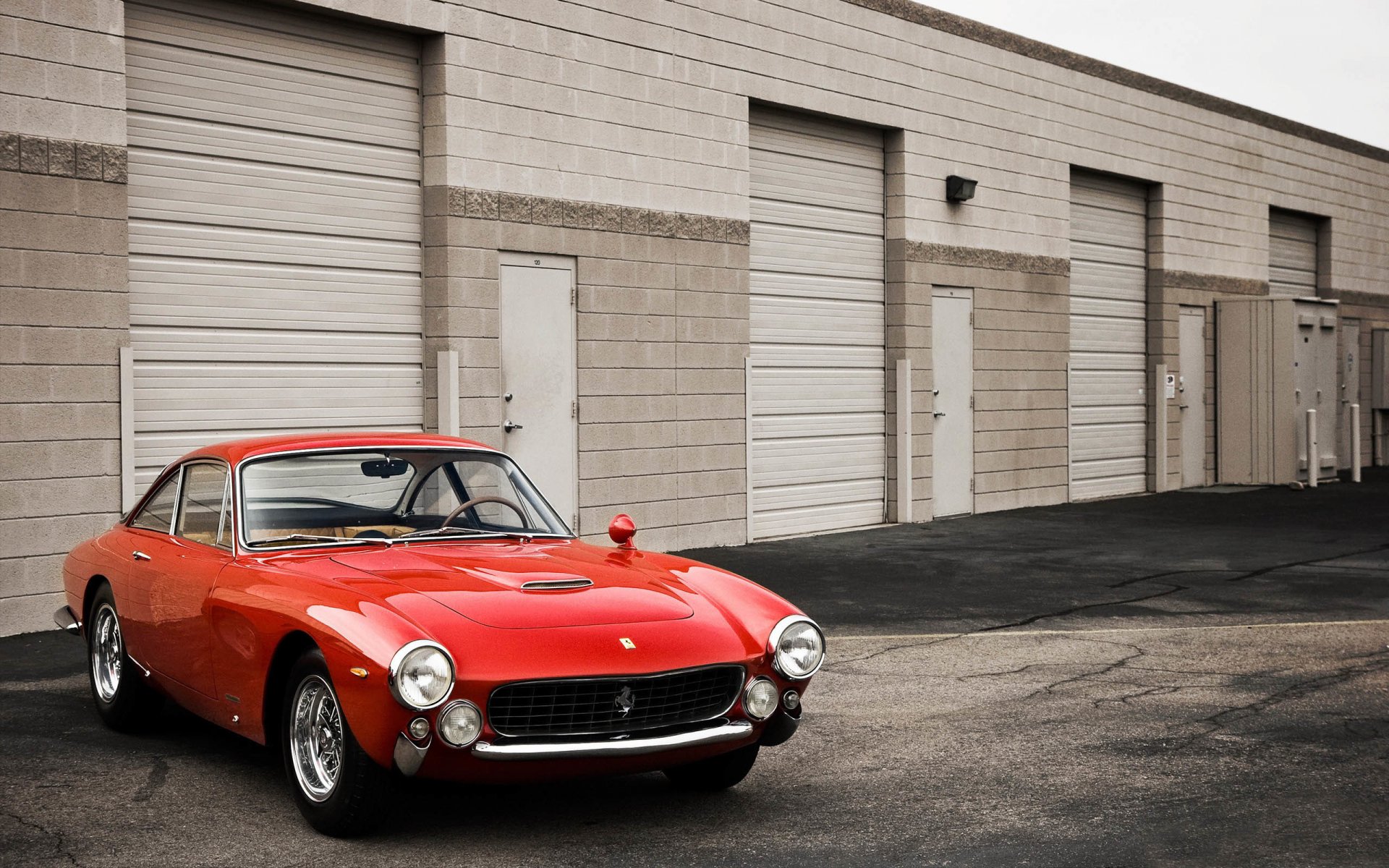 ferrari gt retro red garages hood head