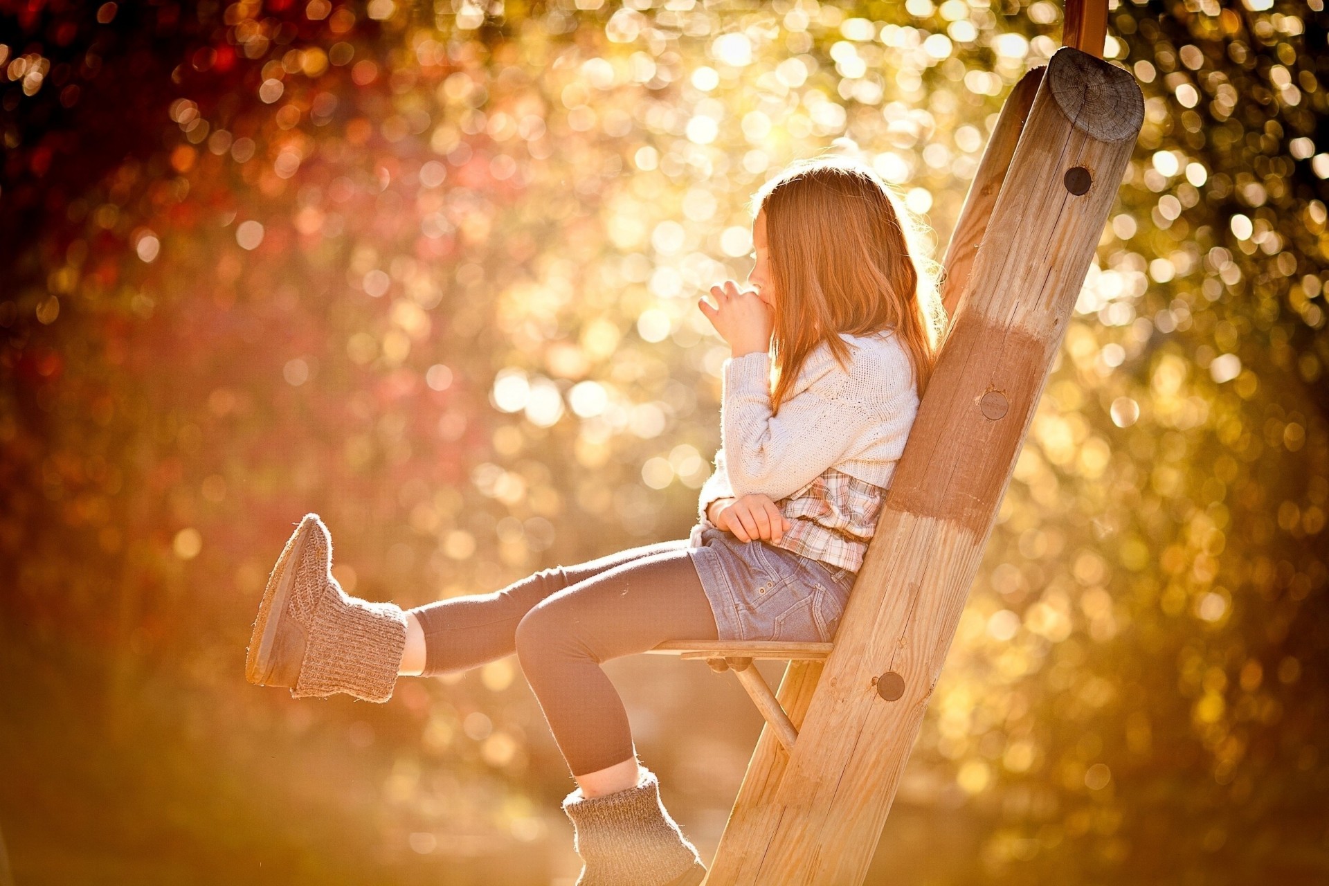 bokeh couleurs vives fille escalier