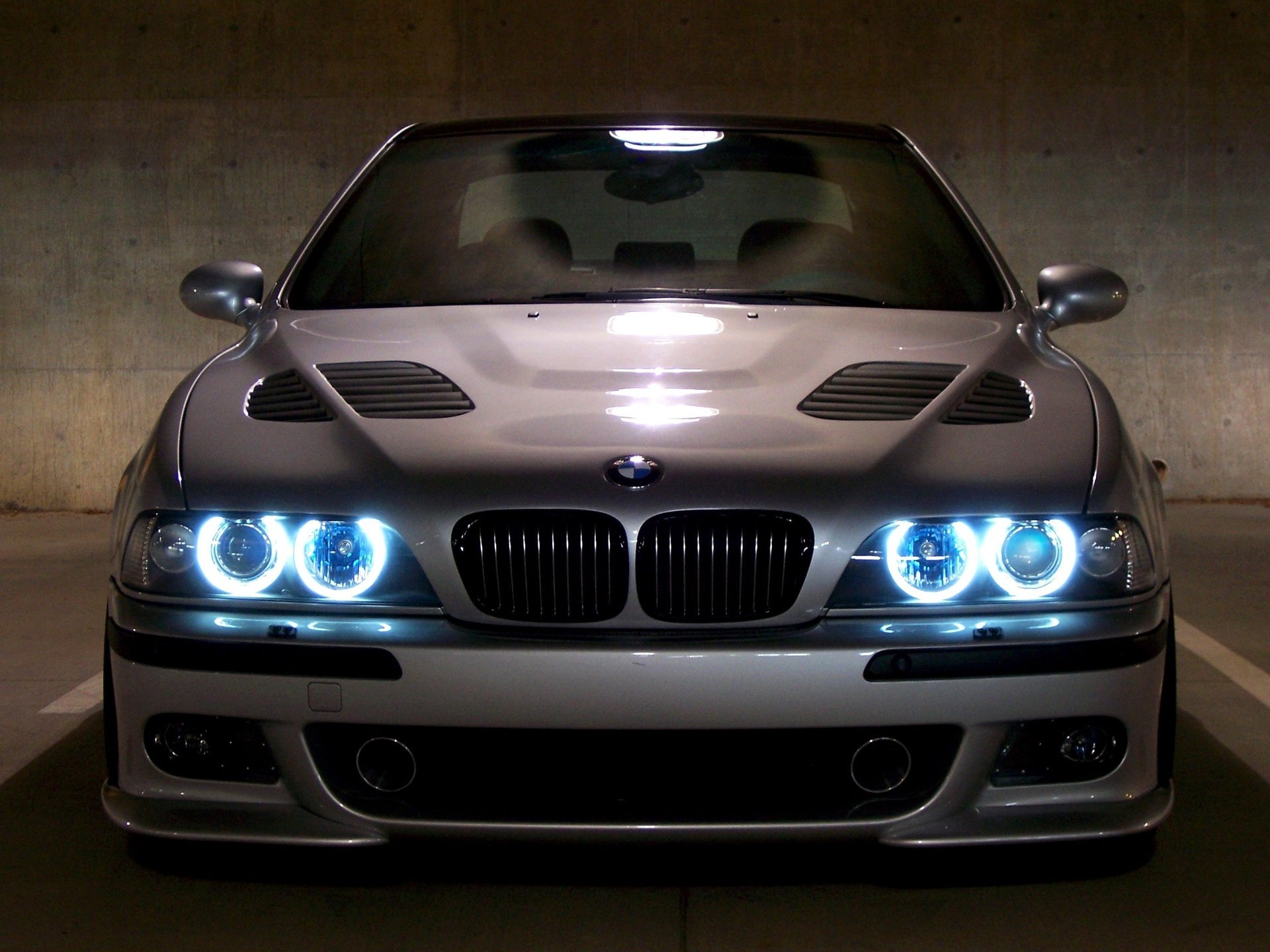 bmw e39 serie 5 bmw cinque m3 angel eyes argento luce fari germania baviera m5