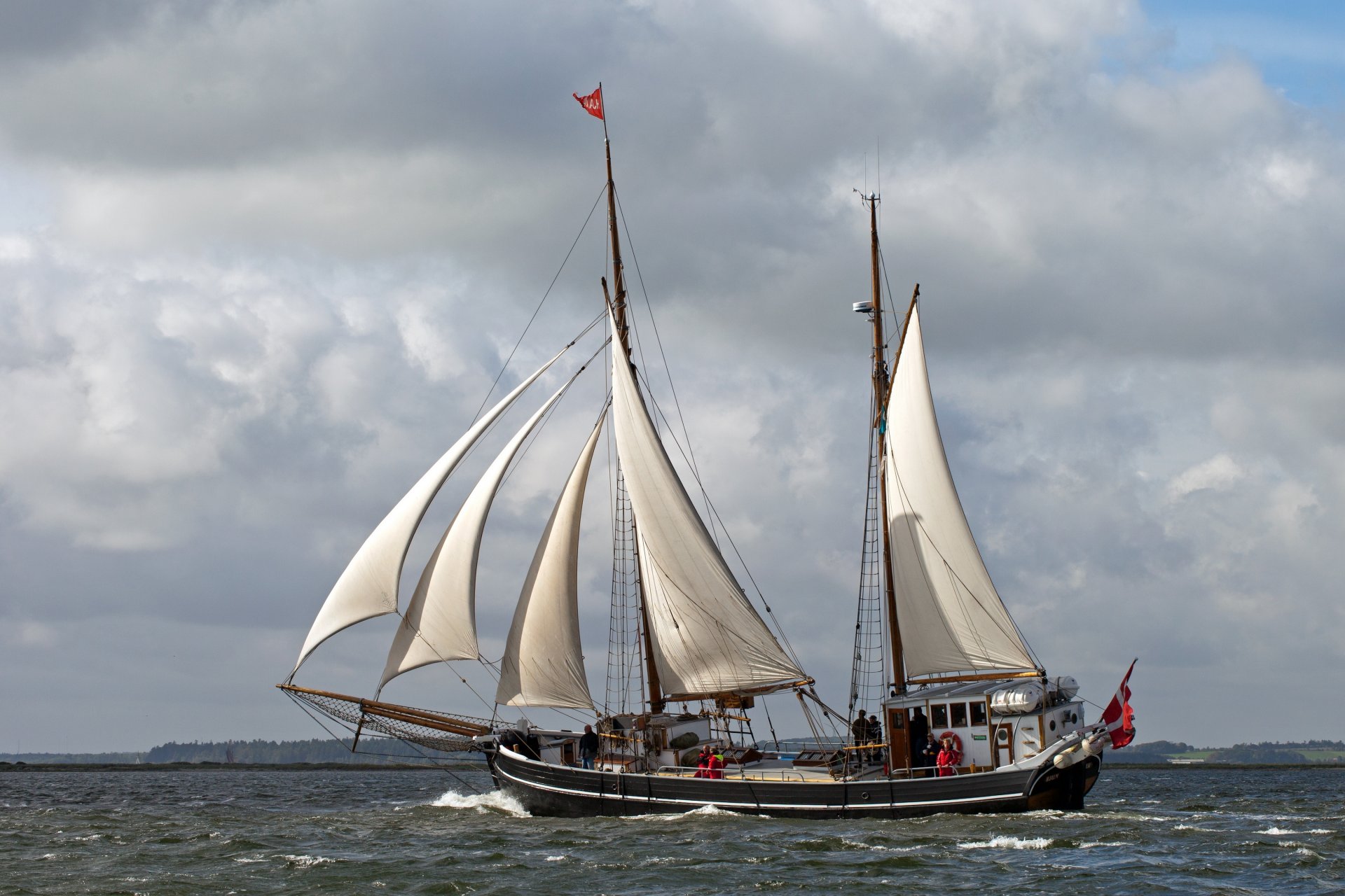 hjalm galleass sailboat