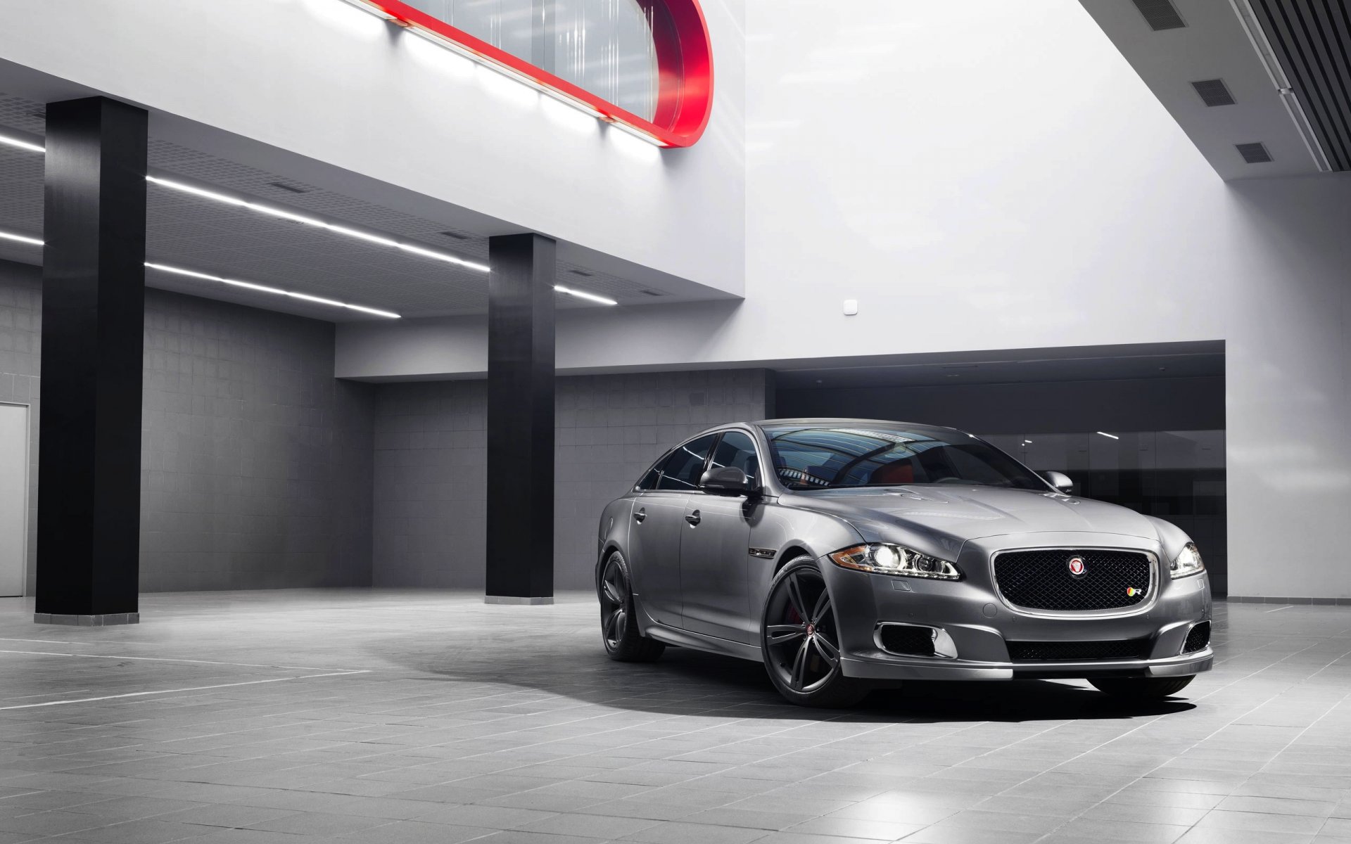 jaguar xjr auto jaguar 2014 argent avant berline intérieur phares