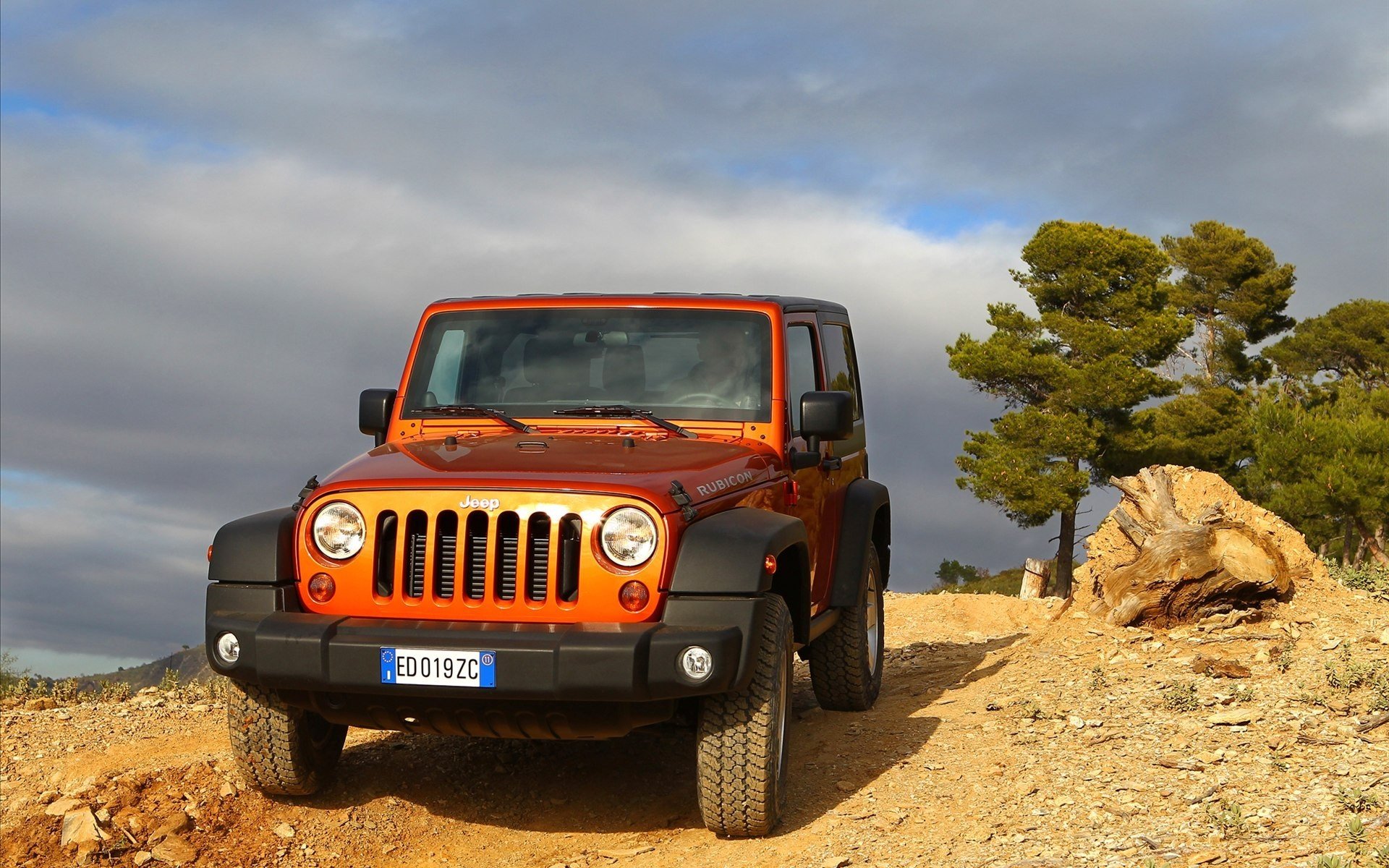 jeep wrangler orange jeep rubicon suv