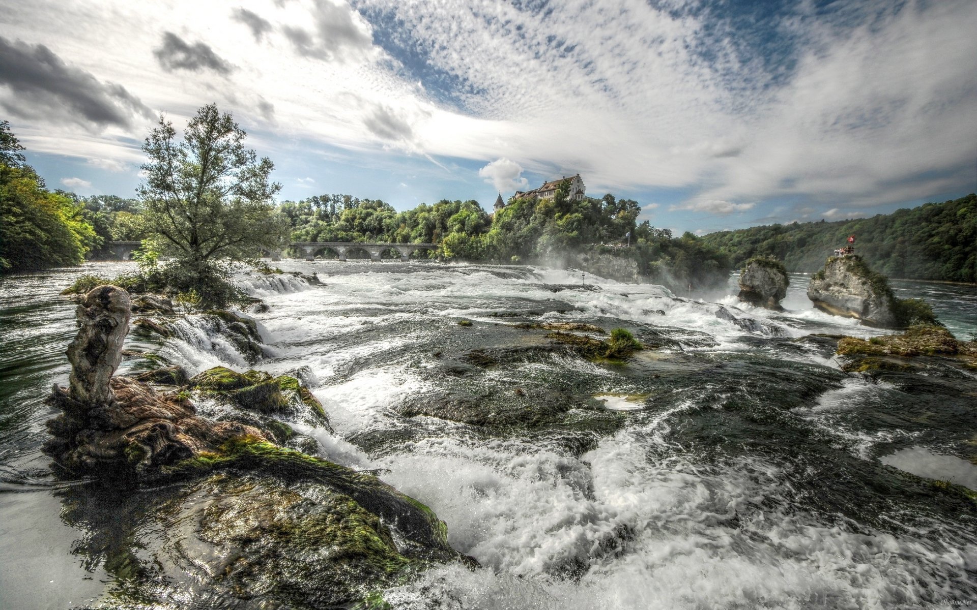 водопад небо камни облака