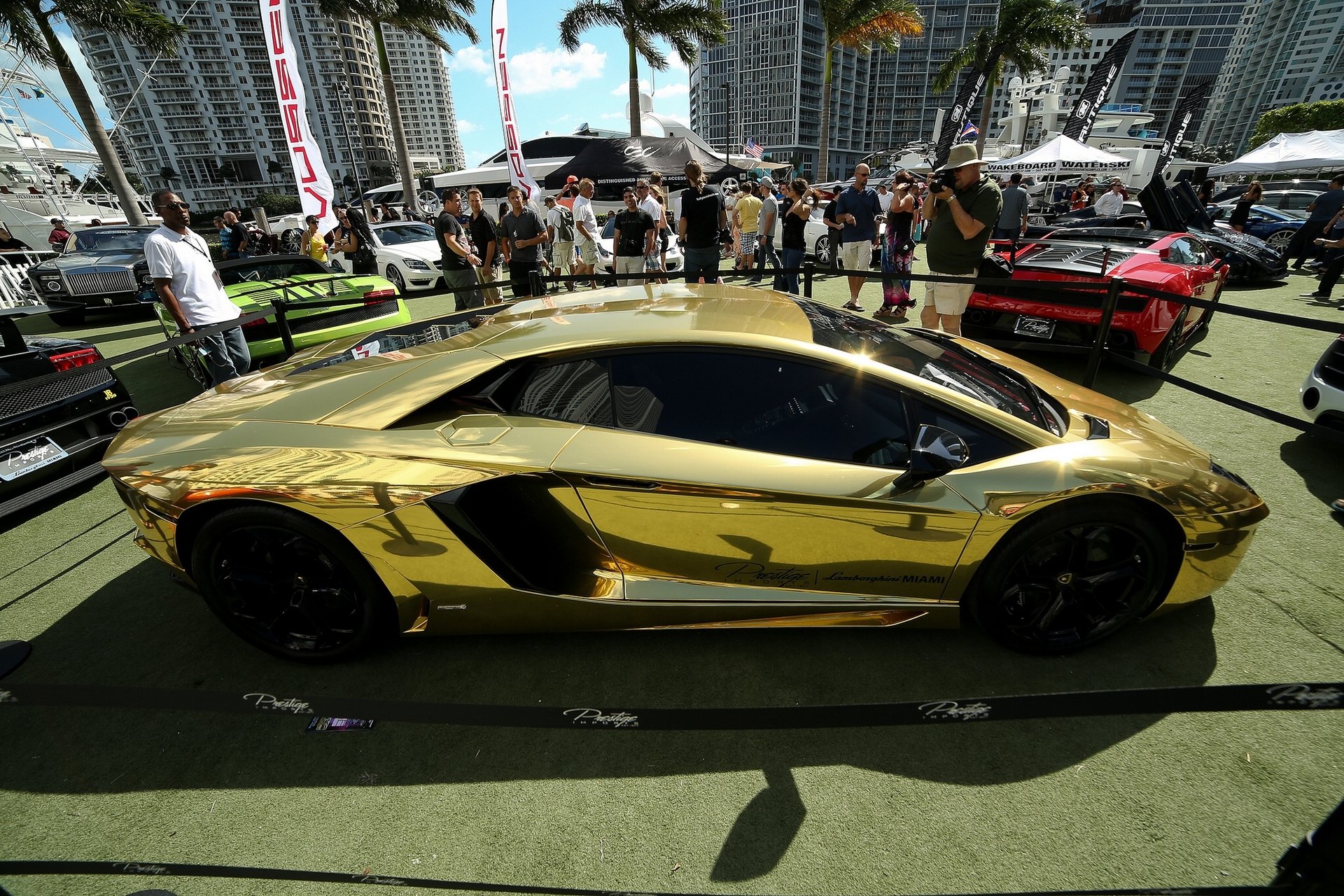 lamborghini aventador lp720-4 lamborghini aventador lp720-4 gold