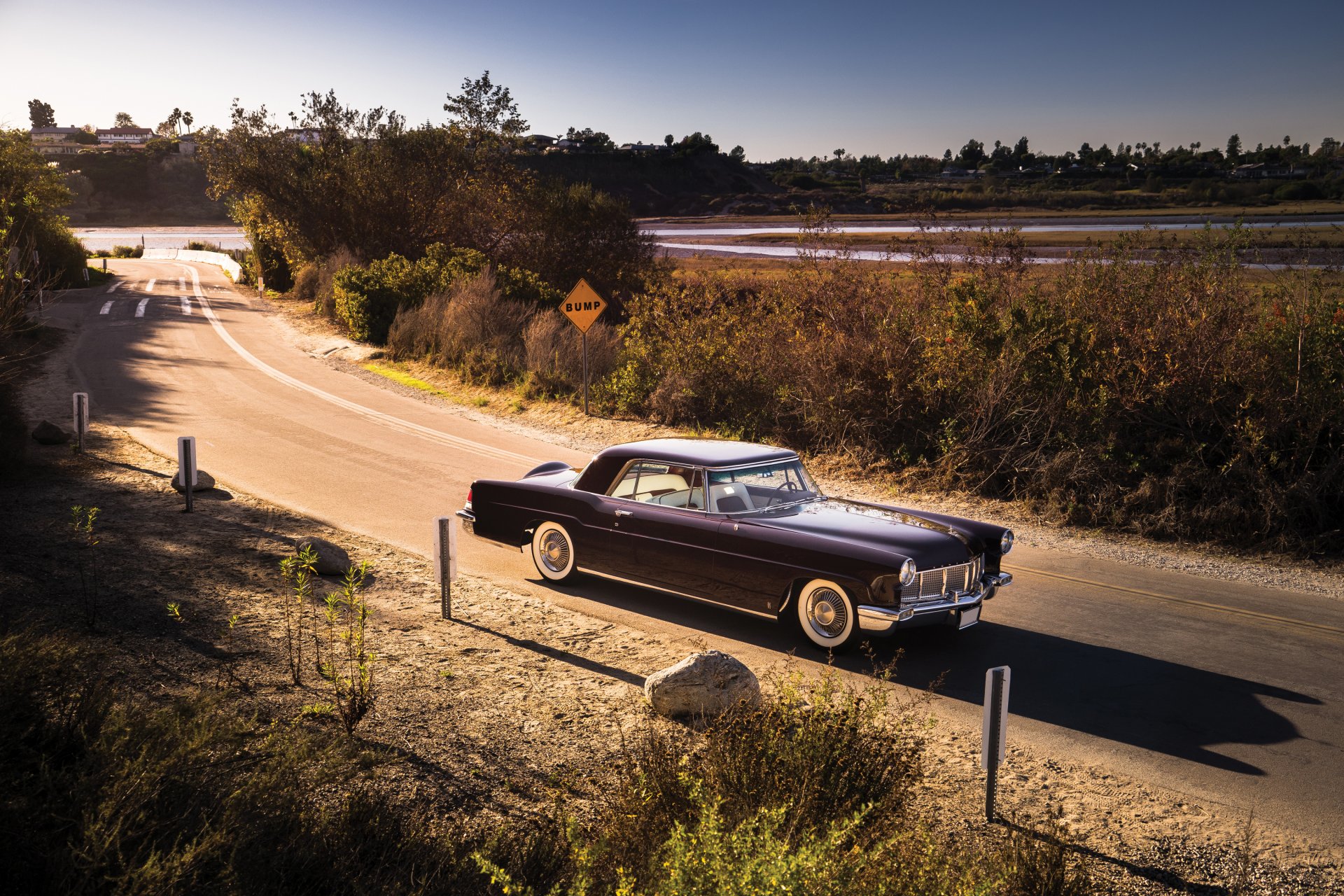 lincoln continental mark ii 1956 continental front road background