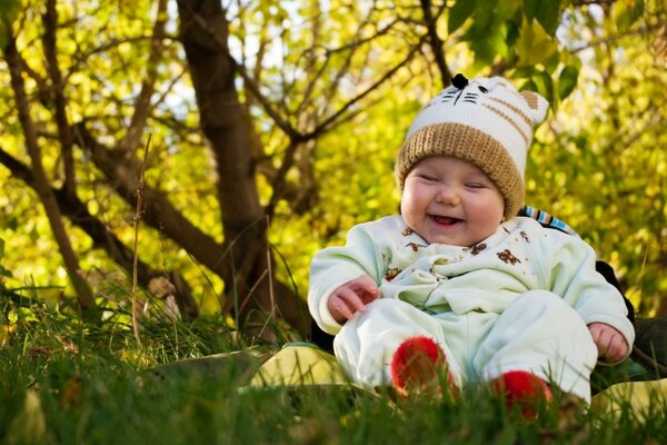 Bébé avec une humeur chic