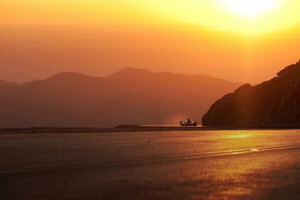 Evening. The sun is setting in the mountains