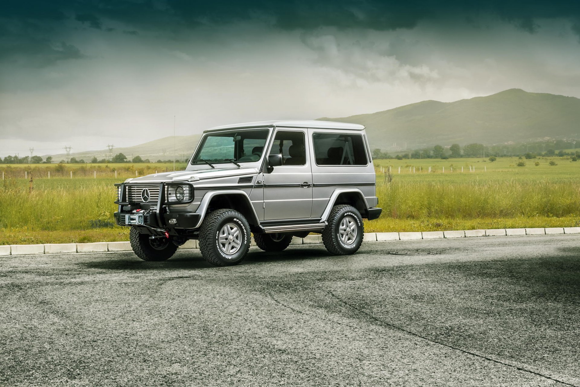 mercedes-benz g-klasse silber dejan jordanov mercedes benz suv silber