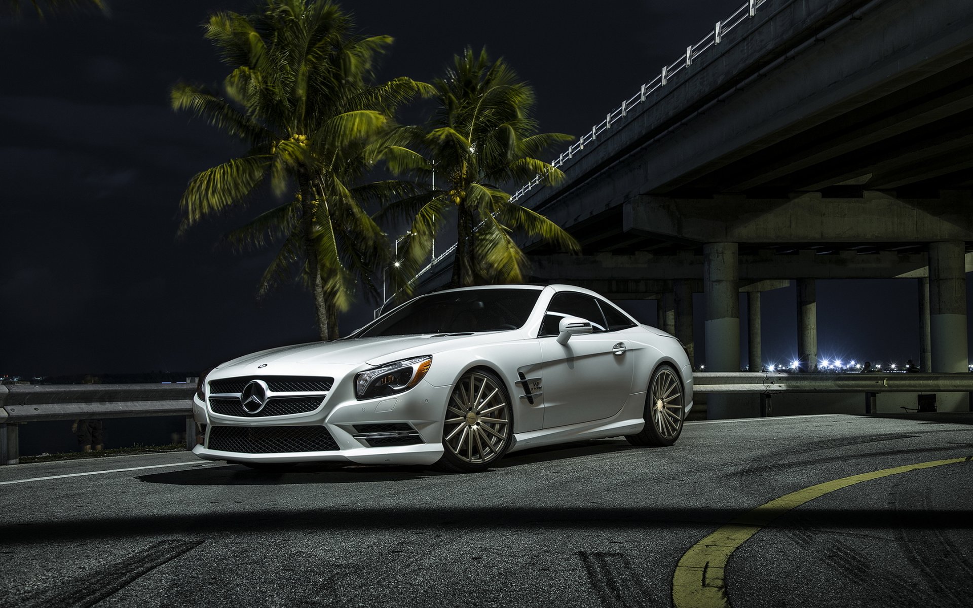 mercedes sl550 auto bianco palme
