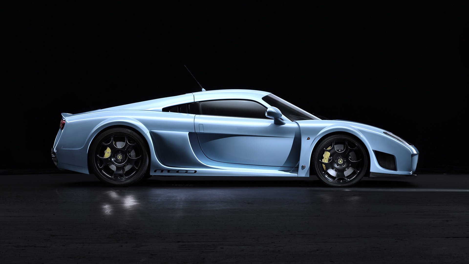 noble m600 azul perfil fondo llantas