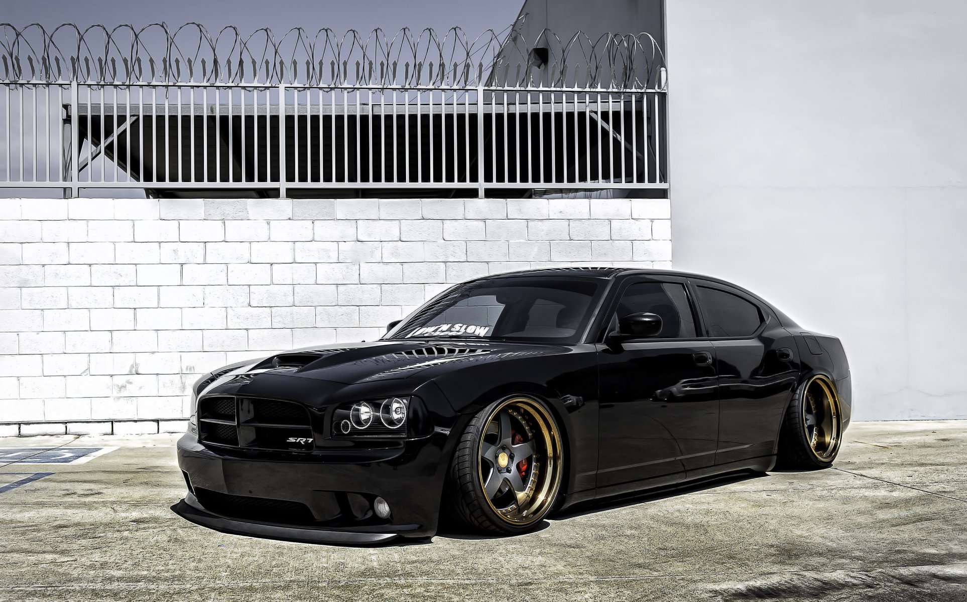 dodge charger czarny dodge charger tuning