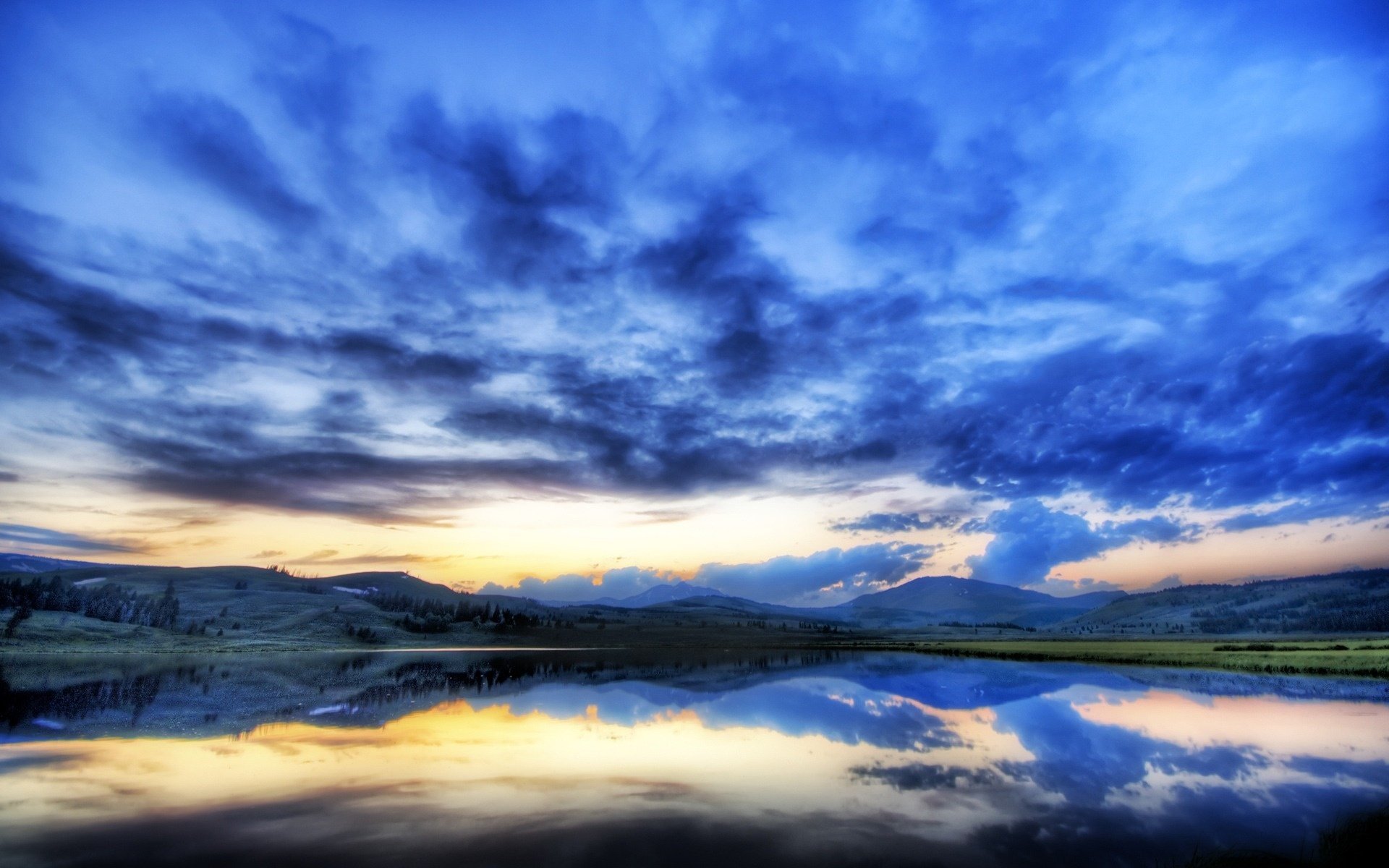 panorama the sky lake fog mountains forest trees cloud