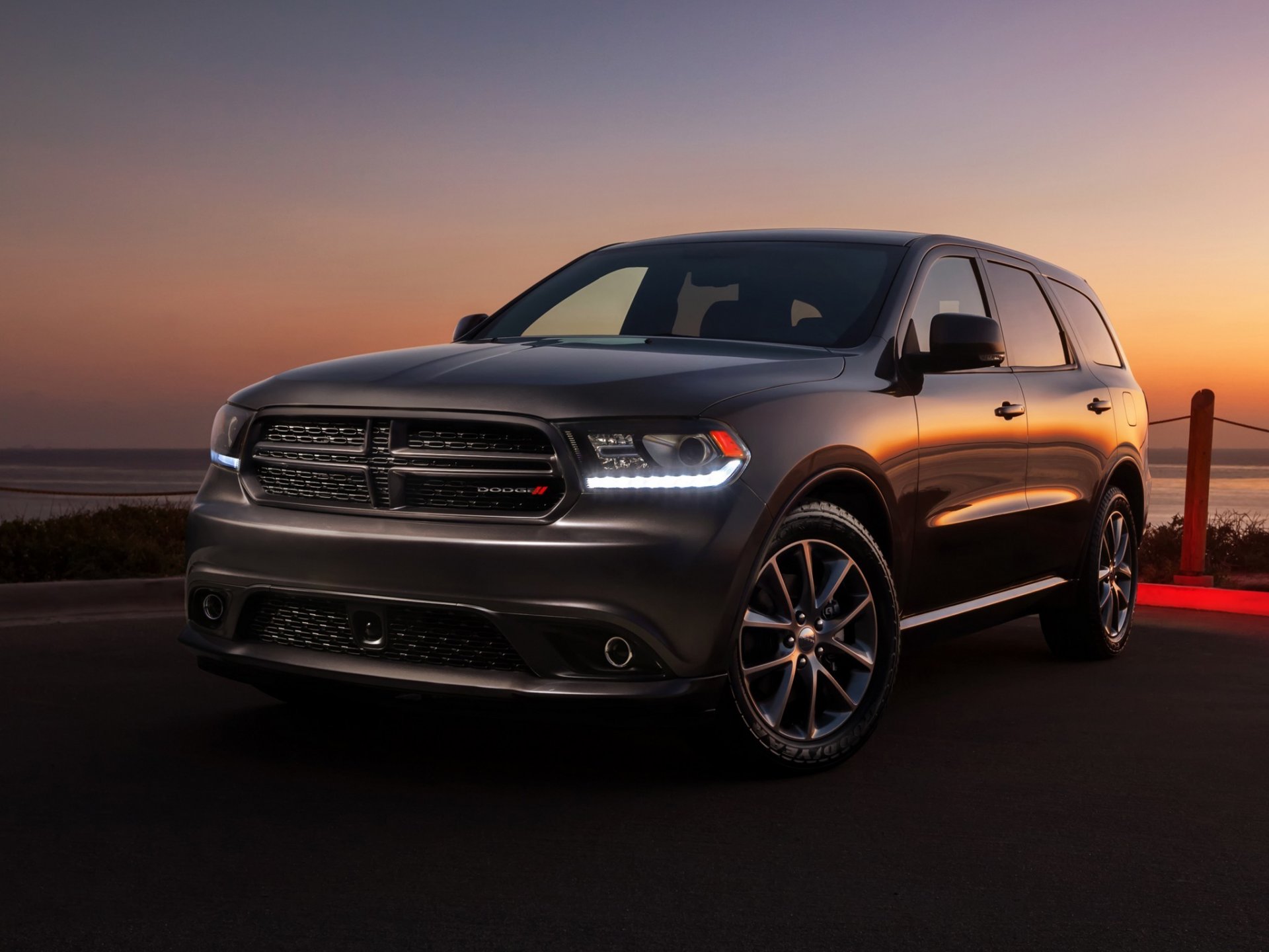 esquiver r / t dodge durango auto coucher de soleil