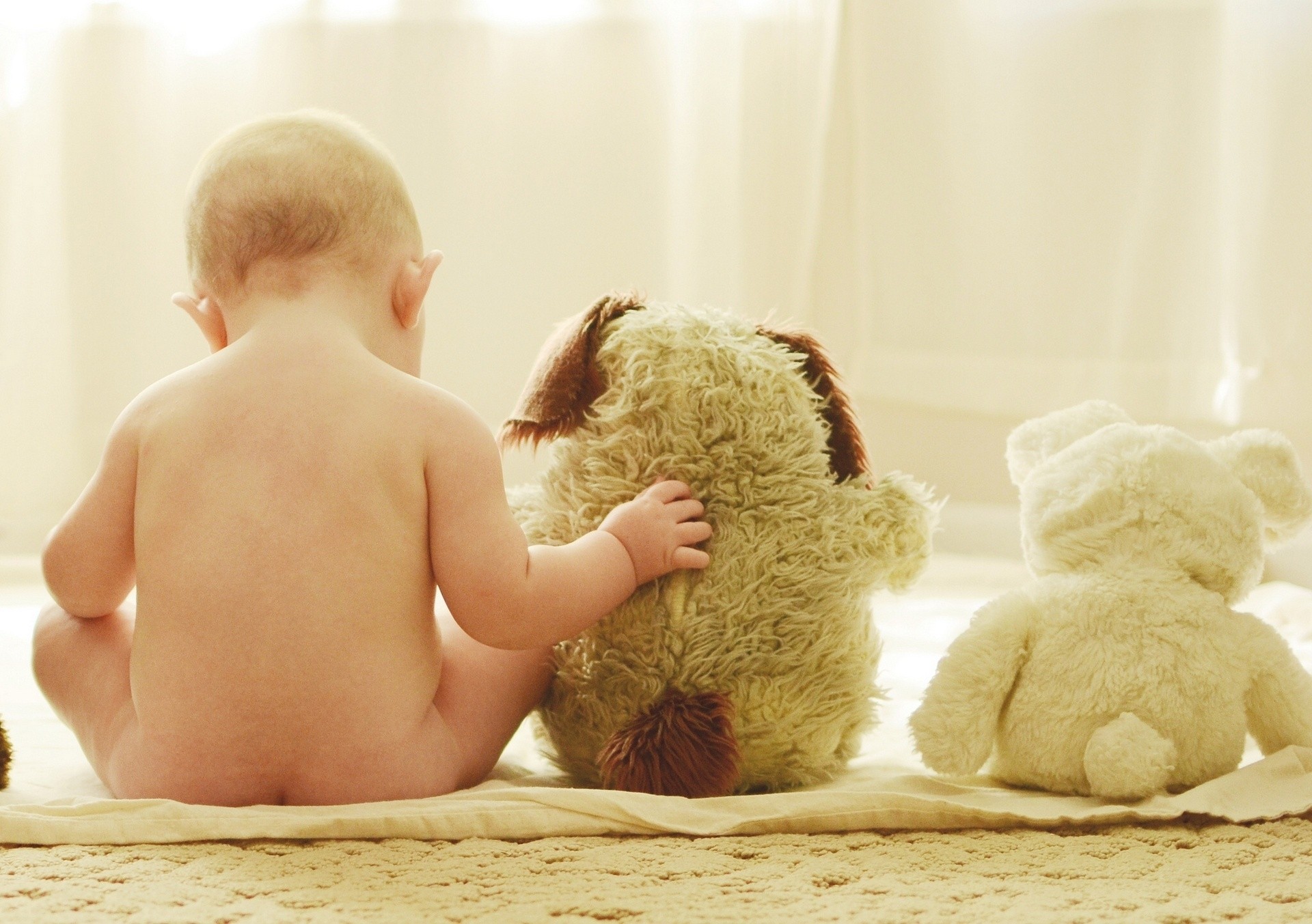 enfant amis jouets