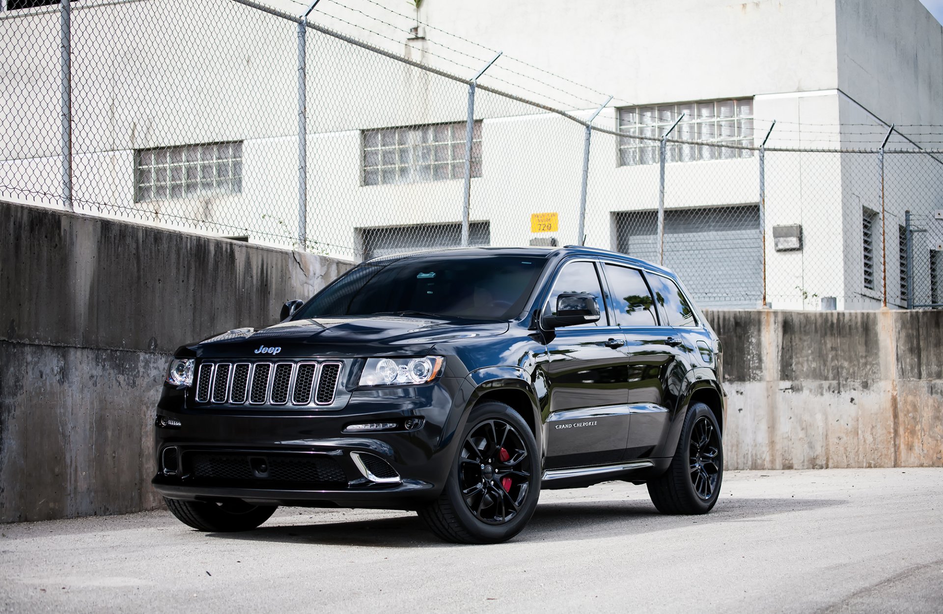 jeep grand cherokee srt-8 grand cherokee noir