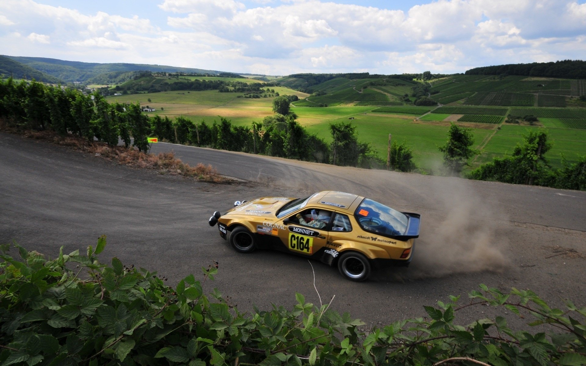 porsche 944 drift nature sport rally