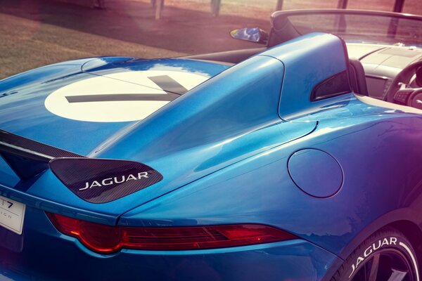 Bleu Jaguar sans toit projet 7
