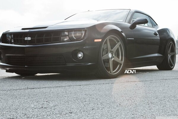 Chevrolet Camaro, schwarzes Auto
