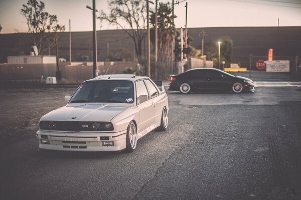 Tuneado blanco BMW en la calle