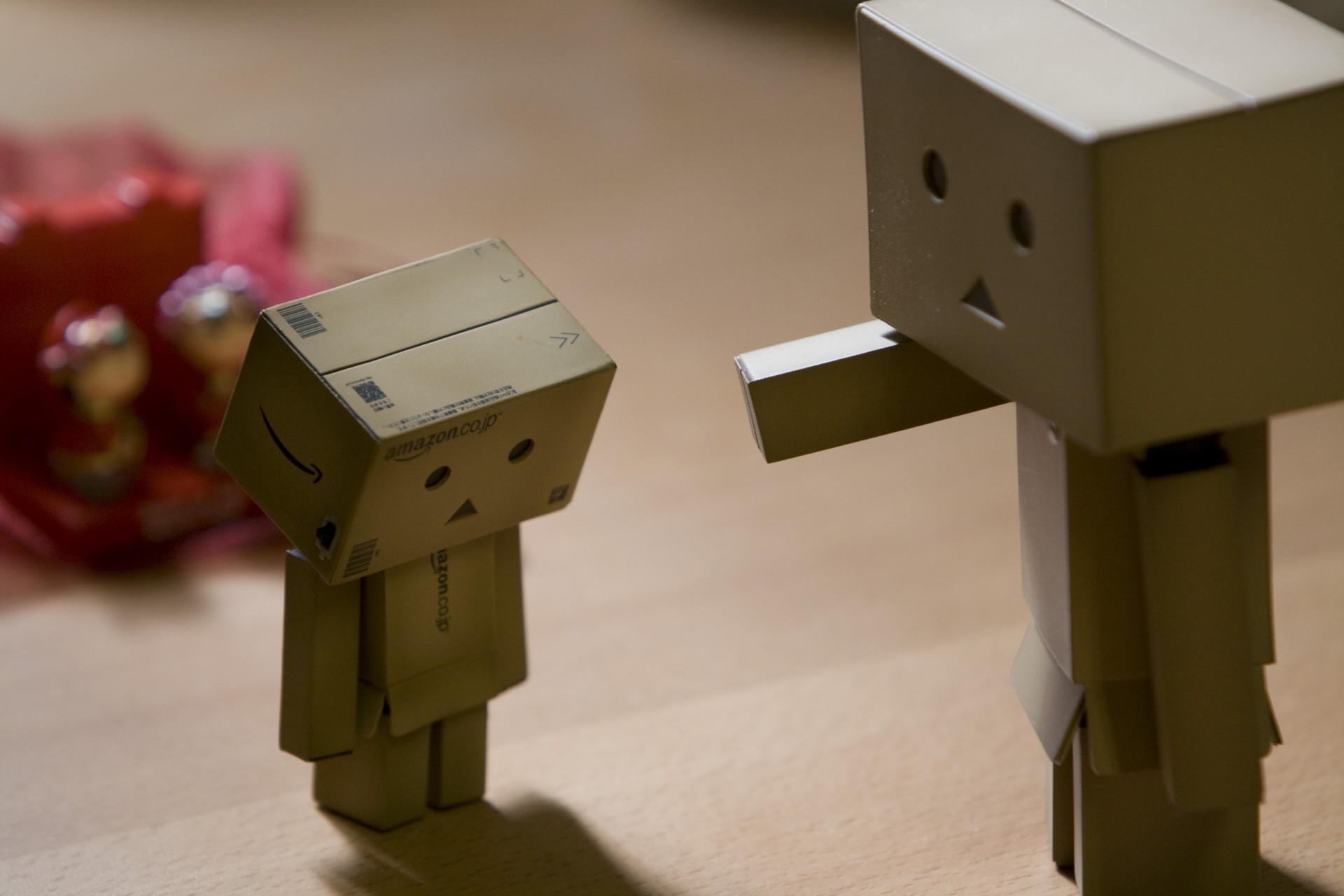 danboard danbo caja robot juguete castigo