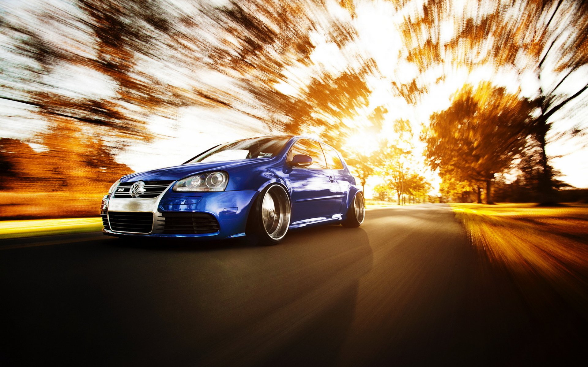 volkswagen golf in motion autumn road tuning volkswagen golf r32