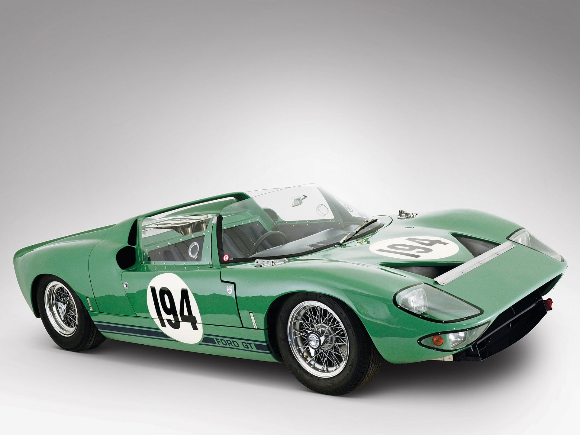 auto d epoca ford gt / 111 gt40 v8 4 roadster prototipo ford advanced operations car linden green 1965