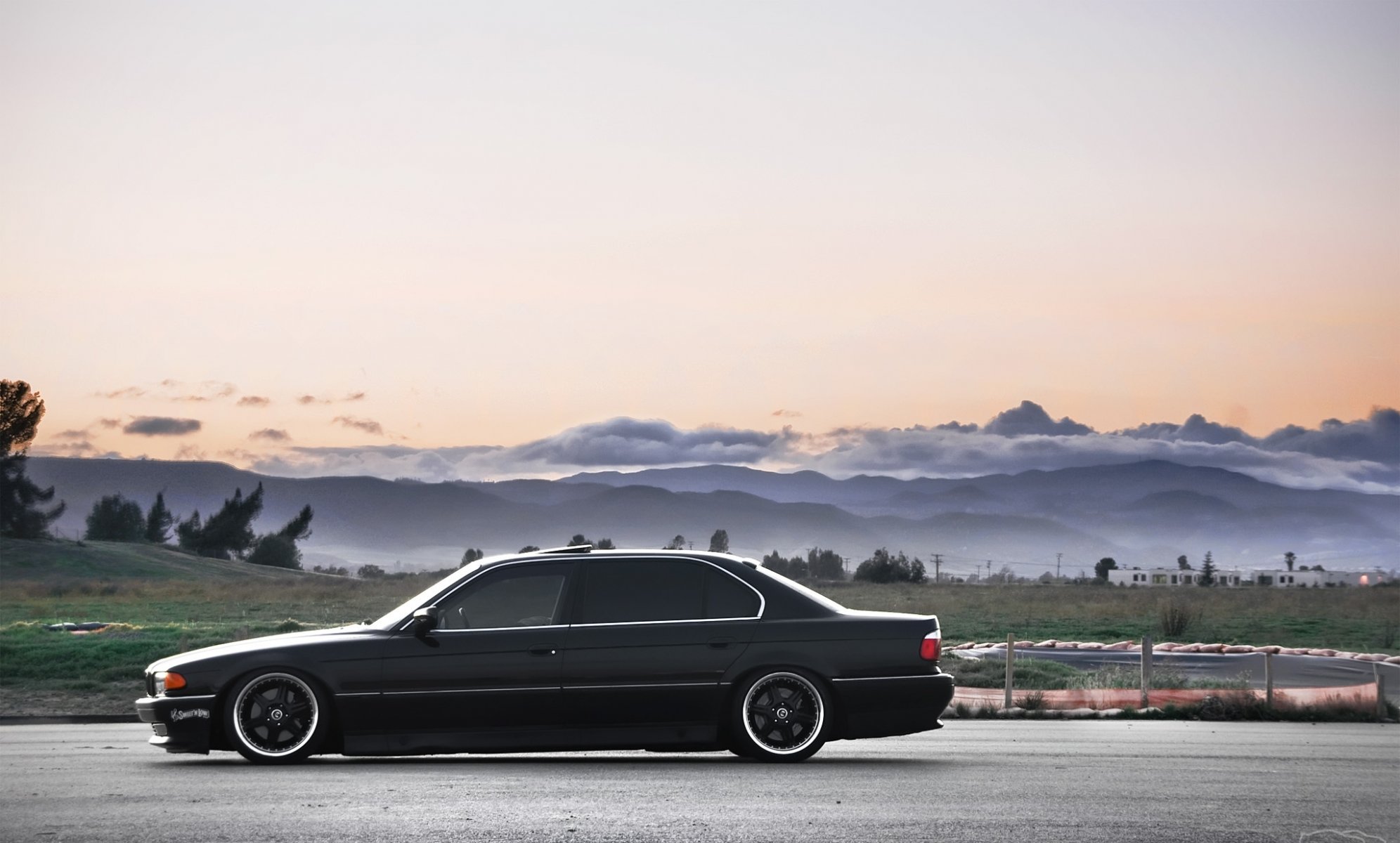 bmw 740 e38 dylan leff boomer siete llantas tuning carretera