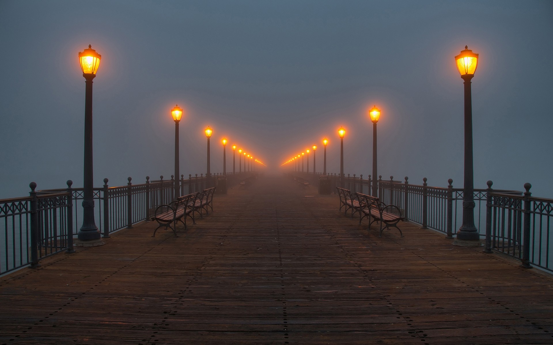 liegeplatz laternen nebel