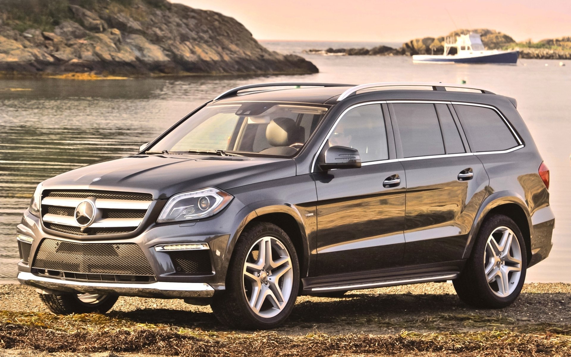 mercedes-benz gl мерседес гл джип передок берег вода катер фон