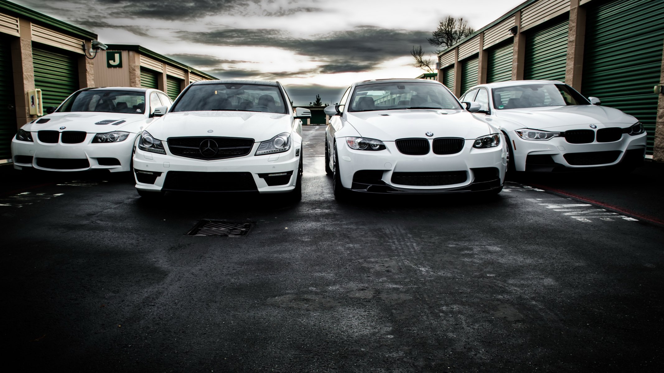 mercedes c63 amg bmw e90 m3 biały 328i