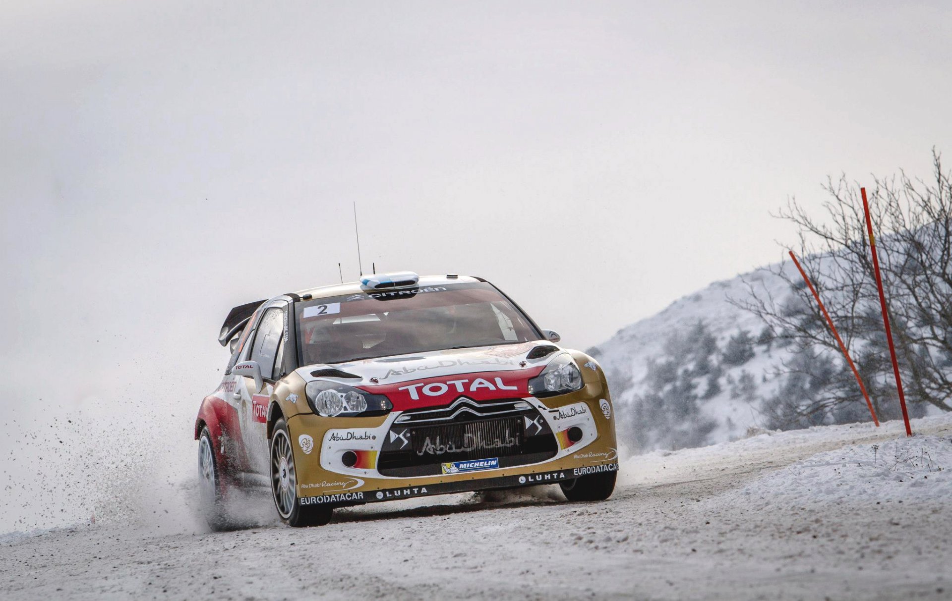 citroen ds3 rally wrc rally deporte auto coche capó frente carrera citroen giro invierno nieve coche velocidad