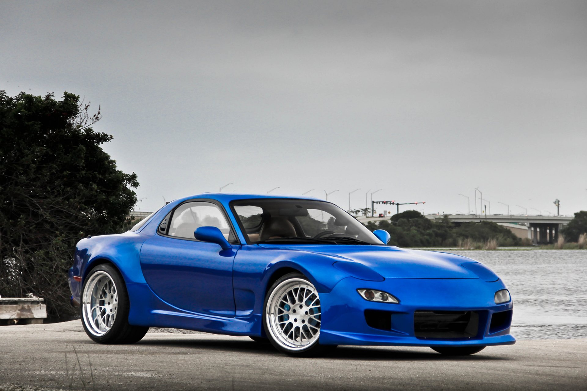 mazda rx-7 blau tuning wasser holz mazda