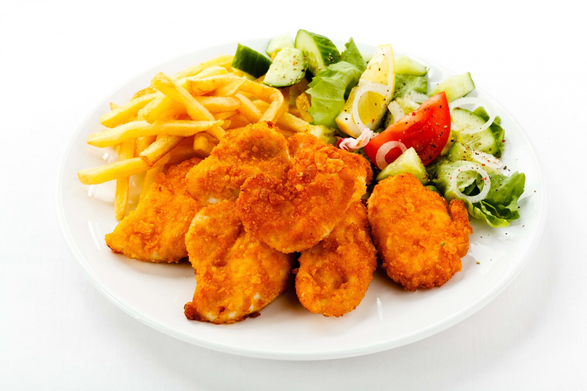 schnitzel kartoffeln salat fleisch