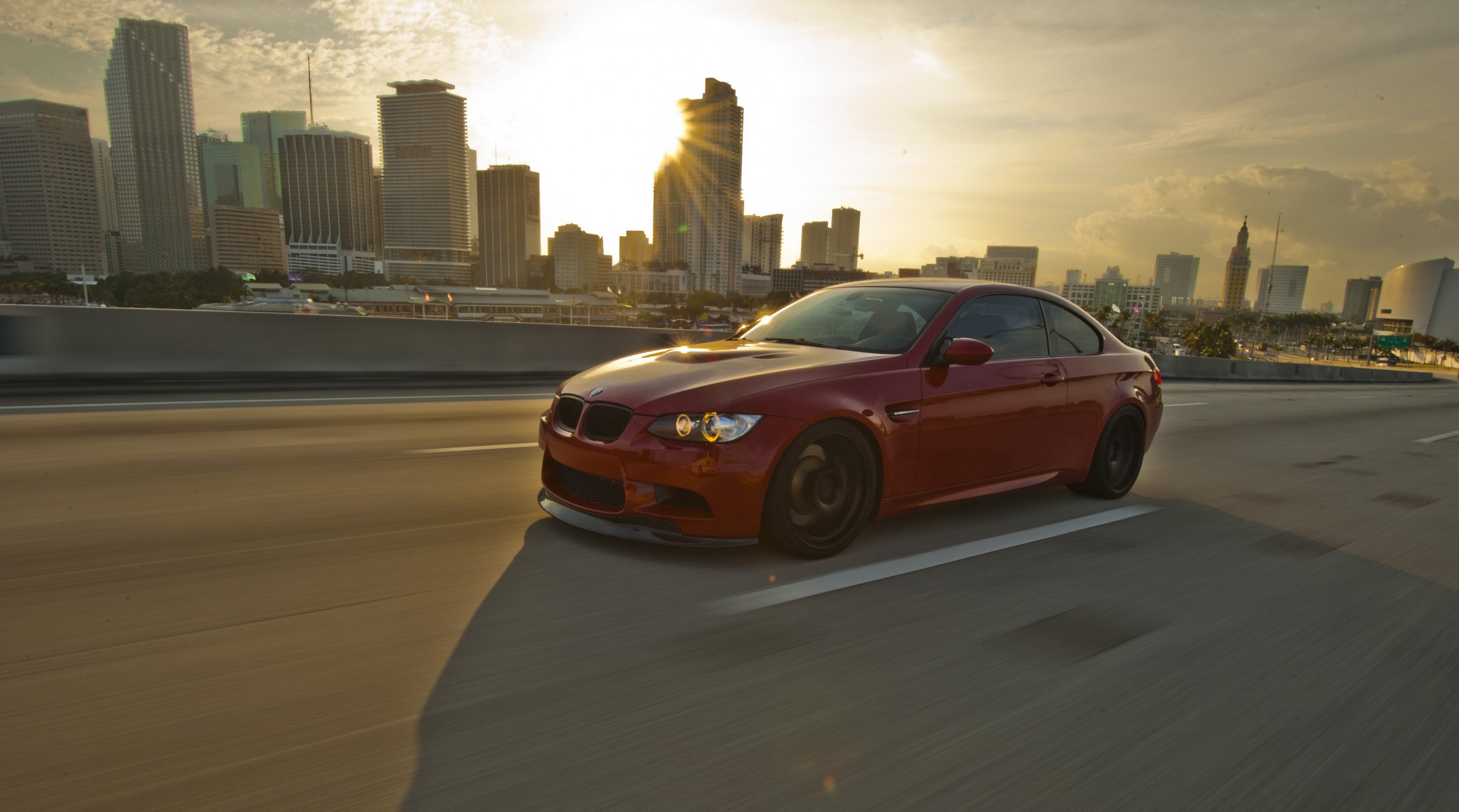 bmw m3 e92 red road speed bmw red side view daylight marking glare