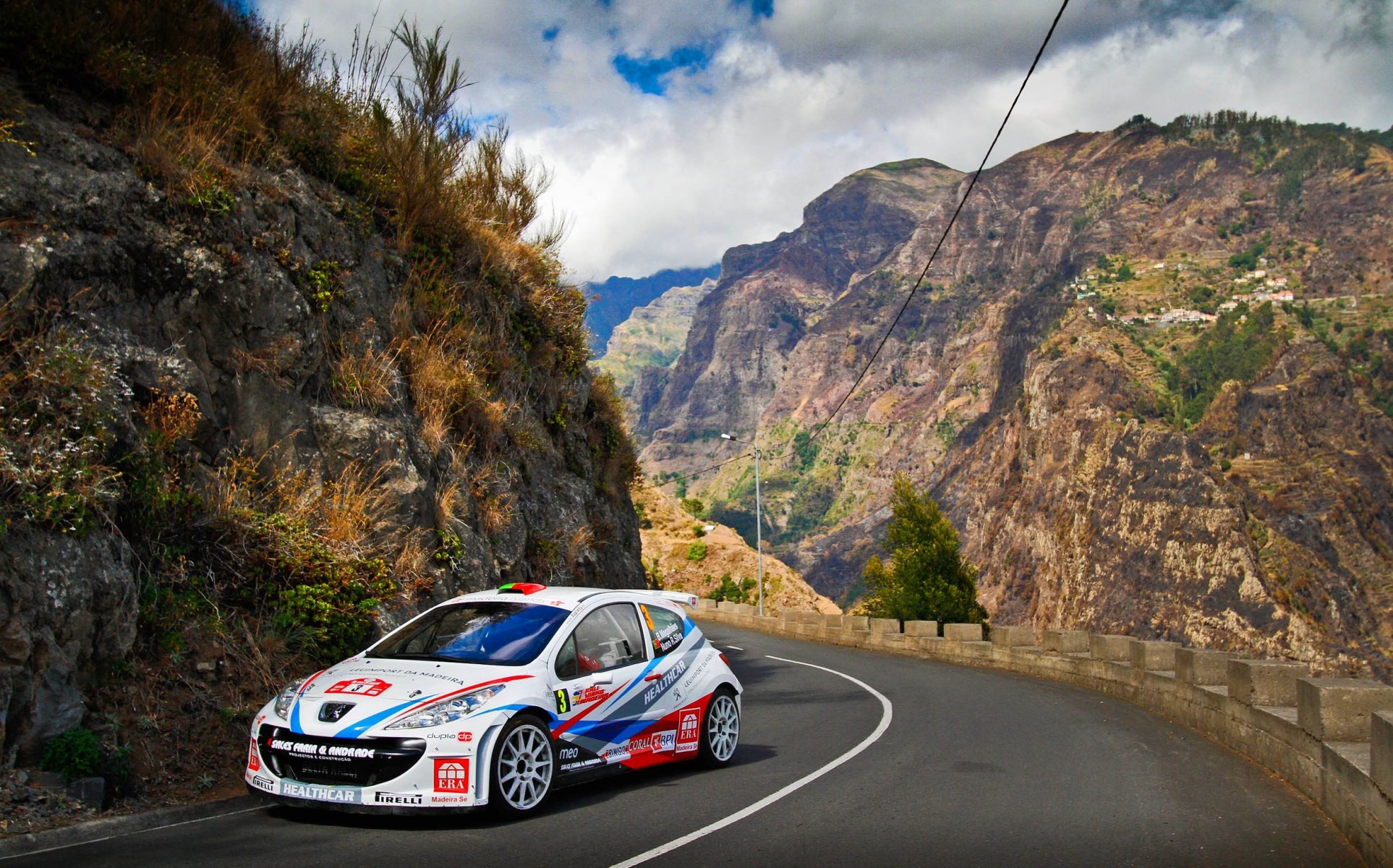 peugeot rally wrc rally bianco montagna strada sport