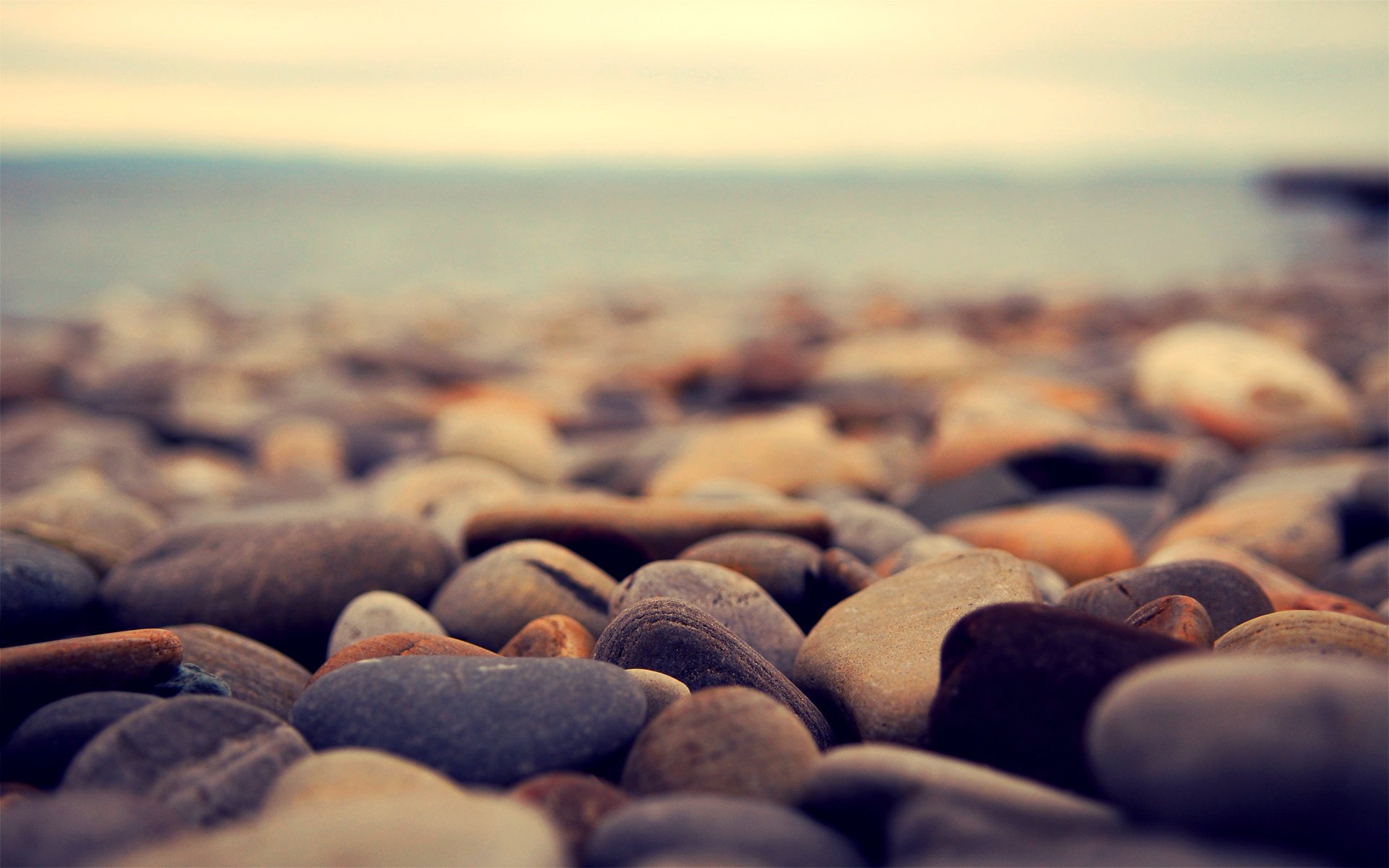 piedras guijarros mar