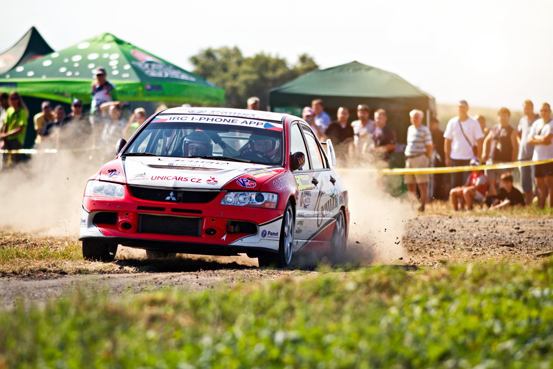 mitsubishi professioni evoluzione wrc rally auto sport rally anteriore persone gara