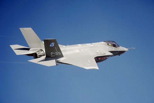 F-35 fighter-bomber in the air