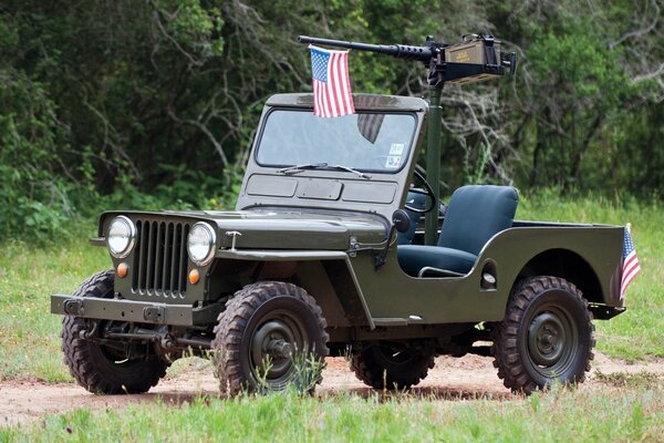 American Jeep SUV con bandera