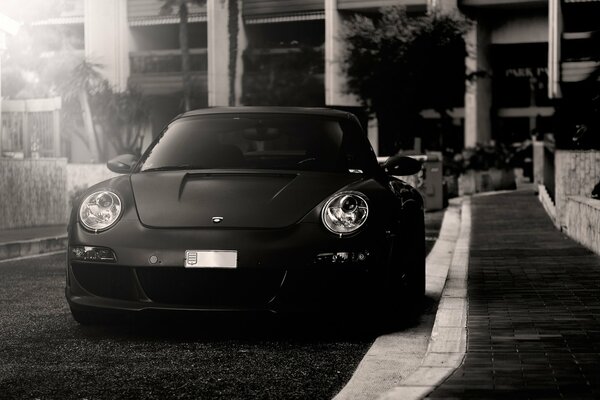 Black Porsche car