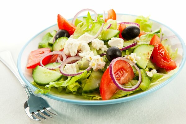 Insalata greca con formaggio fetu