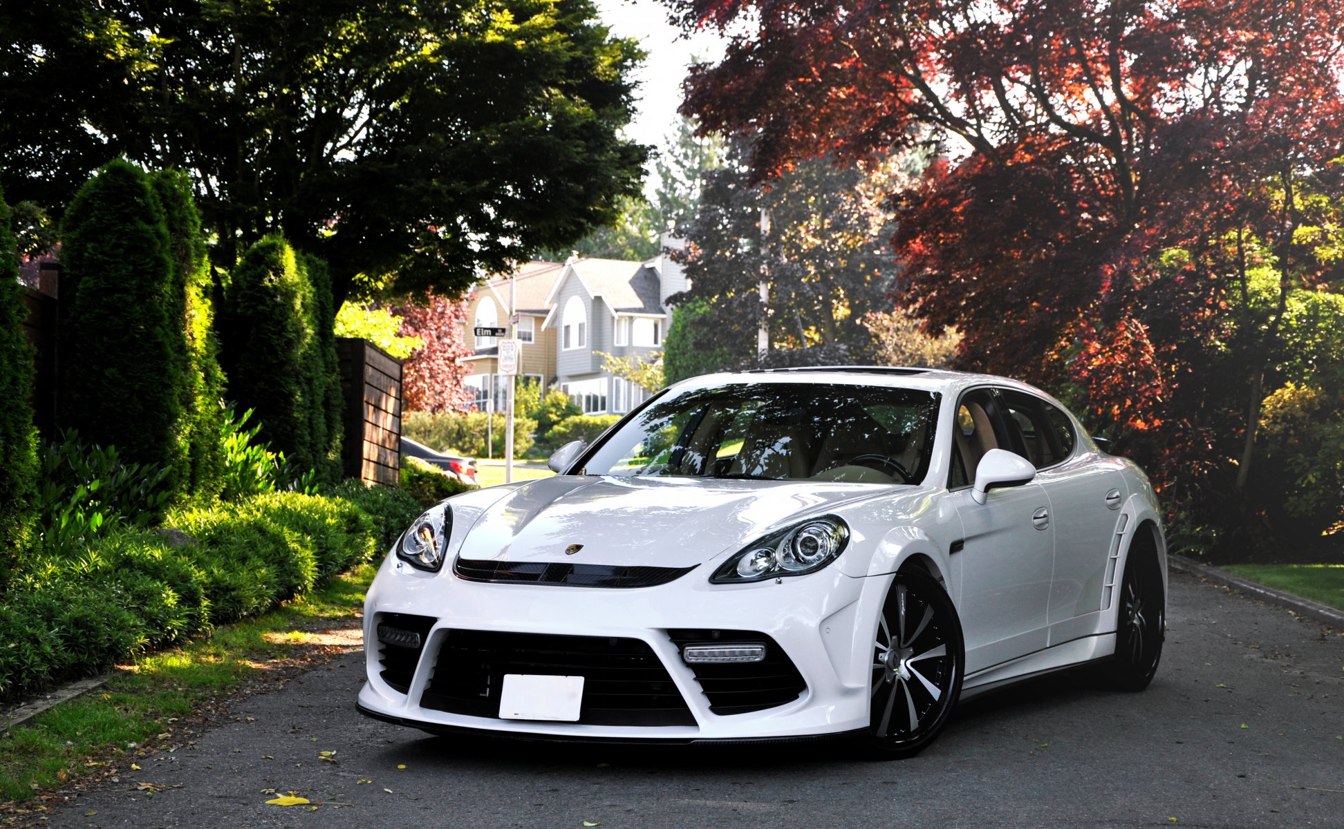 mansory porsche panamera turbo porsche supercar blanc rue