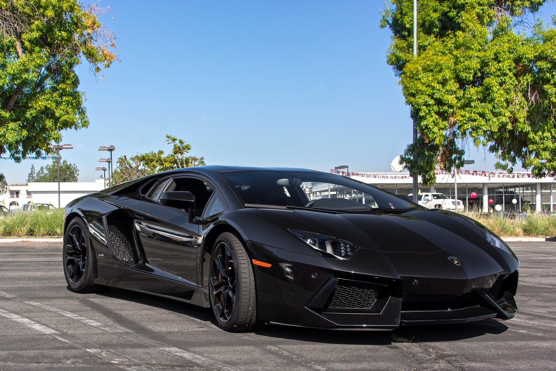 lamborghini aventador lp700-4 negro lamborghini aventador vista frontal aparcamiento